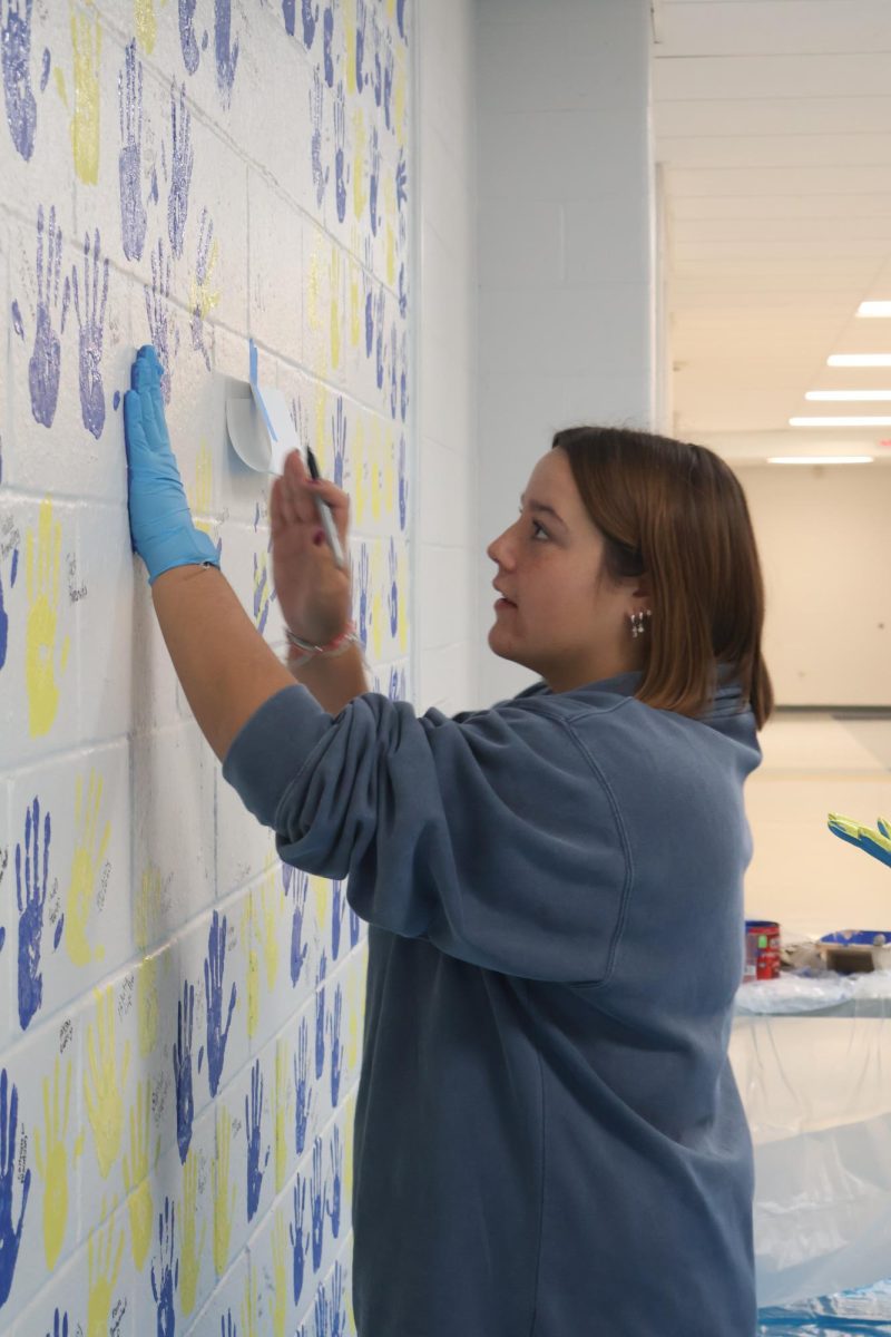 10/4 Senior Handprints Photo Gallery